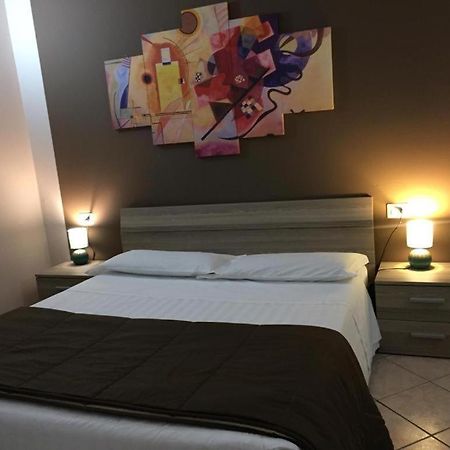 Ded 2 Only Sleep Bagno Privato Apartment ปาร์มา ภายนอก รูปภาพ